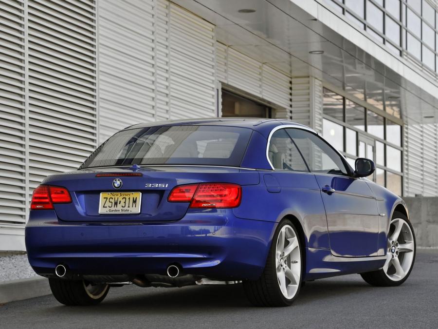  BMW 335i Convertible 2010 года  (US) (фото 5 из 5)